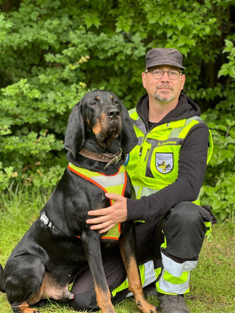 Rettungshundestaffel Oldenburger Land, Rettungshund, Mantrailing, Hunde, Staffel, Flächensuche, Oldenburger Land, Hund, Hundestaffel, Mantrailing